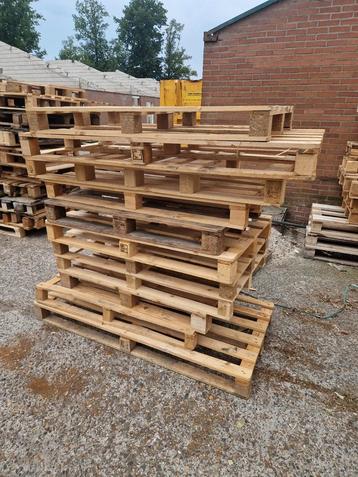 Pallets beschikbaar voor biedingen