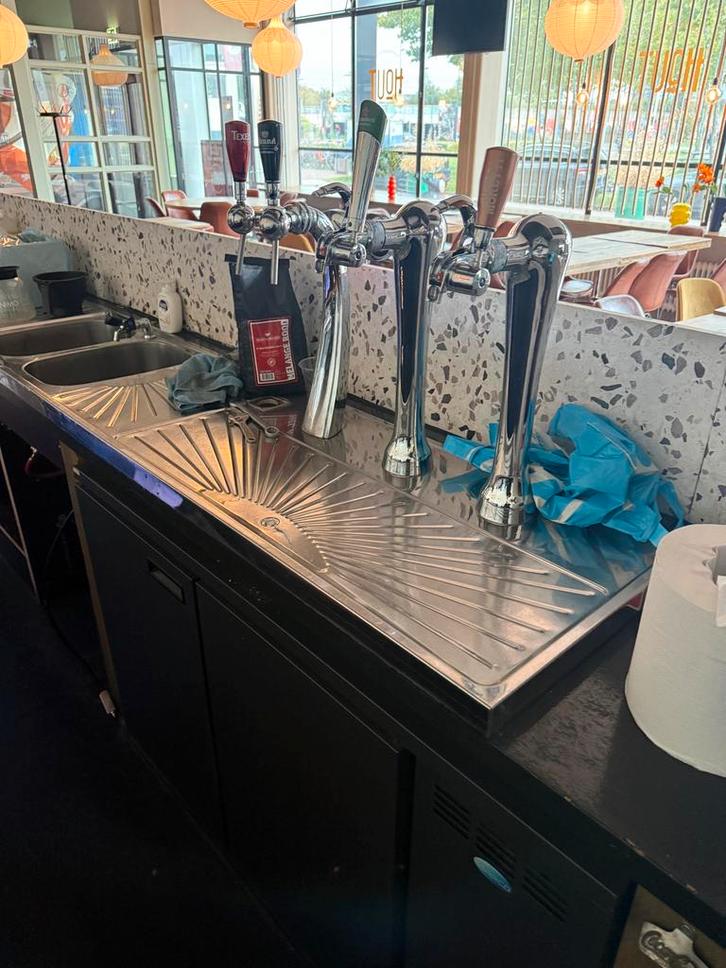Tapkast met spoelbak en koeling tap installtie barkoeling, Zakelijke goederen, Horeca | Keukenapparatuur, Koelen en Vriezen, Gebruikt