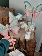 Partij 5 houten vlinders op standaard totaal €7,50, Ophalen of Verzenden, Zo goed als nieuw, Insect, Opgezet dier