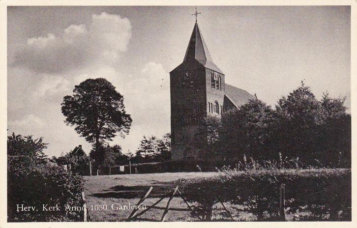 00243 Garderen - Herv. kerk Anno 1050, Verzamelen, Ansichtkaarten | Nederland, Ongelopen, Gelderland, 1940 tot 1960, Verzenden