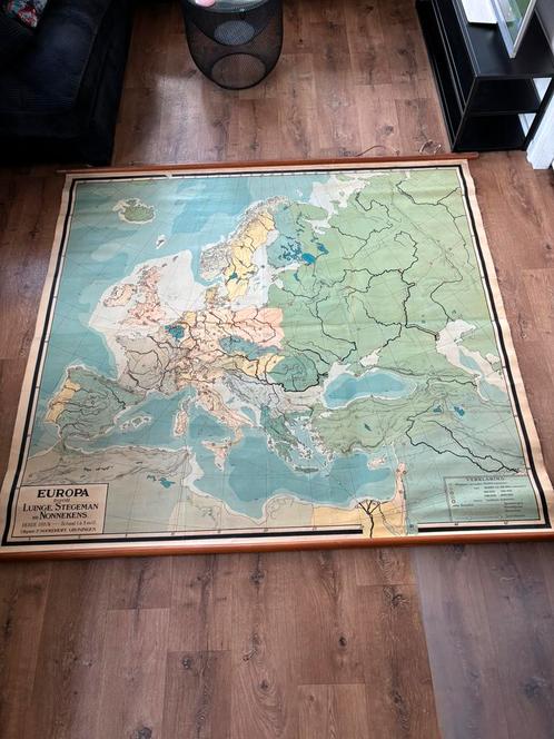 Grote landkaart schoolplaat Europa 175x200 cm antiek achool, Antiek en Kunst, Antiek | Schoolplaten, Aardrijkskunde, Ophalen