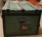 Groene antieke hutkoffer – een erfstuk van de zee, Huis en Inrichting, Woonaccessoires | Kisten, Ophalen, Gebruikt, Minder dan 50 cm