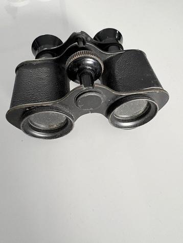 Oude verrekijker beschikbaar voor biedingen