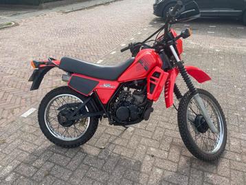 Yamaha dt 125 LC beschikbaar voor biedingen