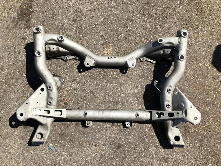 Subframe Voorkant W212 E Klasse, Auto-onderdelen, Ophanging en Onderstel, Mercedes-Benz, Gebruikt, Ophalen of Verzenden