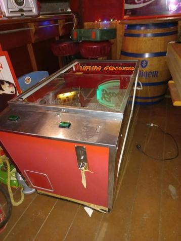 2x kermis grijp machines beschikbaar voor biedingen