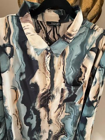 Leuke blouse beschikbaar voor biedingen