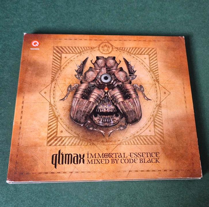 Qlimax - Immortal Essence Mixed By Code Black, Cd's en Dvd's, Cd's | Dance en House, Gebruikt, Ophalen of Verzenden