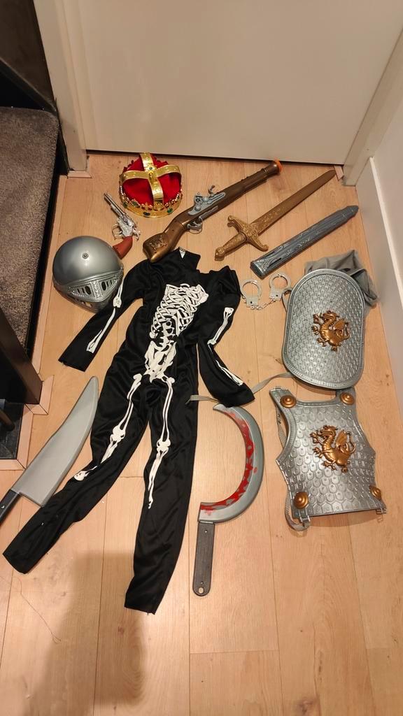 Verkleedkleren en accessoires - diverse maten, Kinderen en Baby's, Carnavalskleding en Verkleedspullen, Gebruikt, Jongen of Meisje