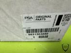 opel corsa f peugeot 208 mistlamp links 9831303880, Auto-onderdelen, Ophalen of Verzenden, Gebruikt, Opel