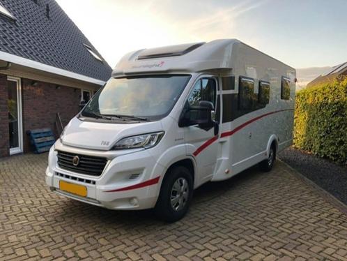 Sunlight T68 camper lengtebedden + hefbed!, Caravans en Kamperen, Campers, Particulier, tot en met 4, Half-integraal, Sunlight