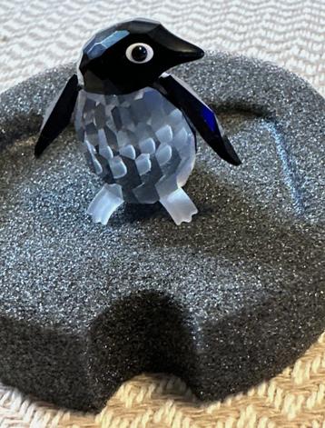 swarovski penguin beschikbaar voor biedingen