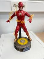 Hot Toys MMS713 - The Flash - Zeer Gedetailleerd!, Ophalen of Verzenden, Zo goed als nieuw, Film, Actiefiguur of Pop