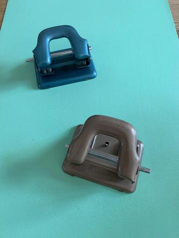 Vintage perforators – General model No. 330 (metallic blauw  beschikbaar voor biedingen