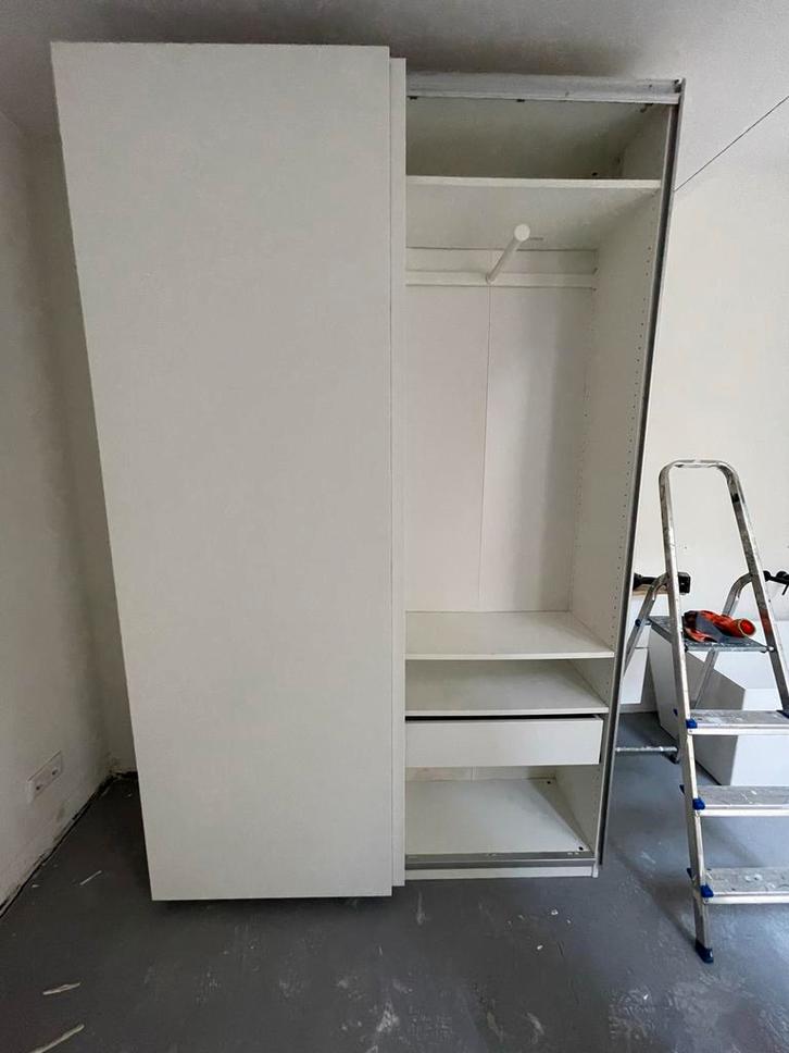 Grote kledingkast van IKEA, Huis en Inrichting, Kasten | Kledingkasten, Gebruikt, 200 cm of meer, 100 tot 150 cm, 25 tot 50 cm