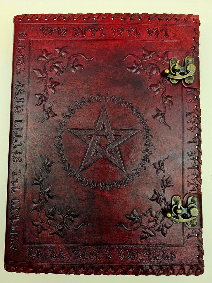 Groot Handgemaakt Lederen Boek of Shadows met Pentagram, Antiek en Kunst, Antiek | Boeken en Bijbels, Ophalen of Verzenden