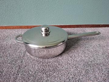 Hapjespan koekenpan pan beschikbaar voor biedingen