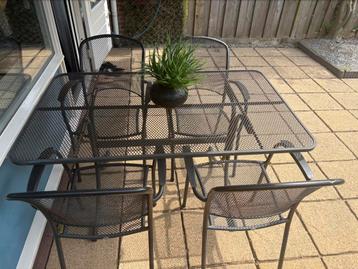 Tuinset |Buitentafel met stoelen beschikbaar voor biedingen