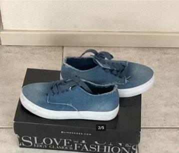 Blink sneakers mt. 37 beschikbaar voor biedingen