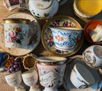 Romantische kopjes, theepotjes en eierdopjes - Bijna 100 jaa, Antiek en Kunst, Antiek | Servies los, Ophalen of Verzenden