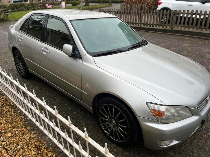 Lexus IS 200 2.0 2000 Grijs, Auto's, Lexus, Particulier, IS, Airbags, Airconditioning, Boordcomputer, Centrale vergrendeling, Cruise Control