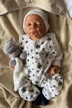 Reborn baby jongetje met zachte haartjes, Verzamelen, Verzenden, Zo goed als nieuw, Pop, Levensecht of Reborn