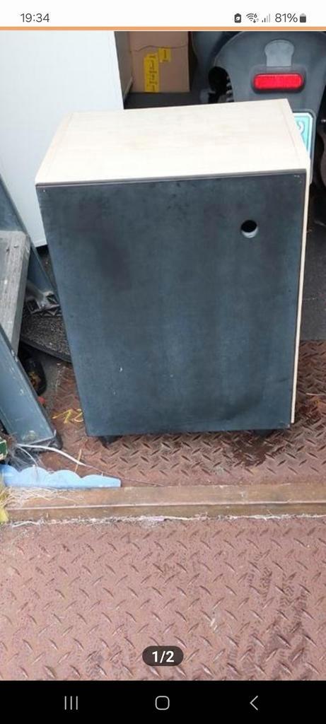 Houten kastje met deur van krijtbord, Huis en Inrichting, Kasten | Dressoirs, Gebruikt, 50 tot 100 cm, 25 tot 50 cm, Met deur(en)