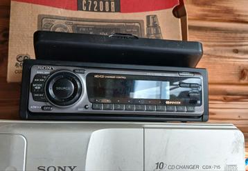 Complete Autoradio Set + CD-Wisselaar + Bekabeling + Boekjes beschikbaar voor biedingen