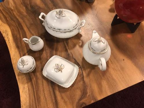 Kaiser “Marian” servies,schaal,theepot,botervloot,suiker en, Antiek en Kunst, Antiek | Servies los, Verzenden