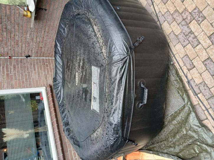 Opblaasbare jacuzzi, Tuin en Terras, Bubbelbaden en Hottubs, Gebruikt, Opblaasbaar, Afdekzeil, Grondzeil, Filter, Pomp, Ophalen