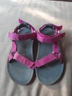 Teva sandalen maat 31, Ophalen of Verzenden, Zo goed als nieuw, Meisje, Overige typen