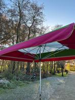 Zware parasol. Afmeting 3 x 4 meter. Inclusief zware voet., Ophalen, Gebruikt