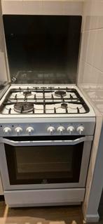 Goedwerkende Indesit gasfornuis, Gebruikt, Gas, Vrijstaand, 85 tot 90 cm