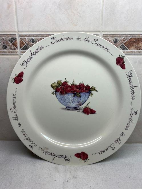 Serveerbord Strawberries "Jet ", Antiek en Kunst, Curiosa en Brocante, Ophalen of Verzenden
