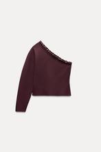 Dames Zara asymmetrische trui met ballen nieuw burgundy S, Kleding | Dames, Truien en Vesten, Zara, Nieuw, Ophalen of Verzenden