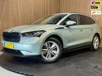 Skoda Enyaq iV 60|ANDROID AUTO/APPLE CARPLAY|ACHTERUITRIJCAM, Auto's, Skoda, Automaat, 966 min, Gebruikt, Zwart