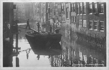 (379-217-041) Dordrecht Voorstraatshaven beschikbaar voor biedingen