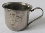 Zilverkleurige geboortebeker met poezen. Kinderbeker. Rob, Antiek en Kunst, Ophalen of Verzenden