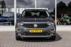 Volkswagen T-Roc 1.5 TSI Sport € 21.950,00, 1498 cc, 4 cilinders, 150 pk, Leder en Stof