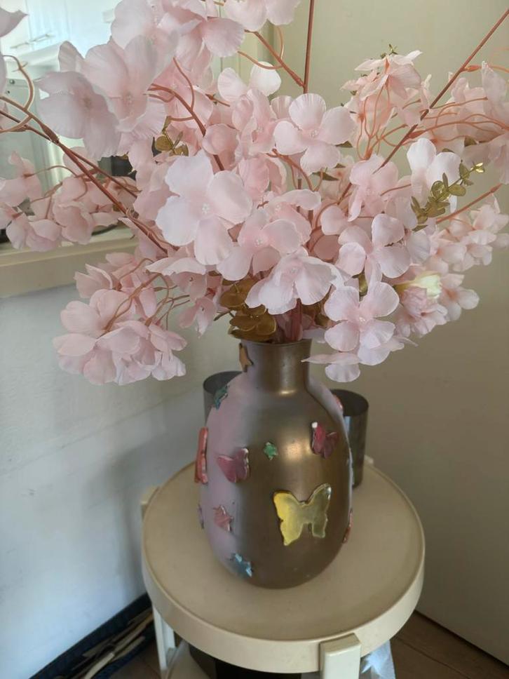 Handgemaakte Vaas met Bloemen, Huis en Inrichting, Woonaccessoires | Vazen, Gebruikt, Overige kleuren, Minder dan 50 cm, Overige materialen