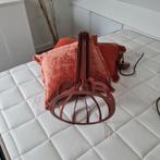 2 hanglampen metaal  terracotta kleur met bijpassende kussen, Huis en Inrichting, Lampen | Hanglampen, Ophalen of Verzenden, Zo goed als nieuw