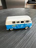 VW Bus Modelauto - Peace & Love, Hobby en Vrije tijd, Modelauto's | 1:18, Ophalen of Verzenden, Zo goed als nieuw, Auto, Overige merken