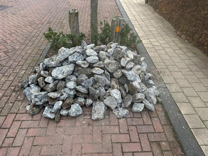 Ardenner breuksteen grijs - Tuin decoratie, Tuin en Terras, Grind, Keien en Split, Zo goed als nieuw, Kei, Grijs, Overige materialen