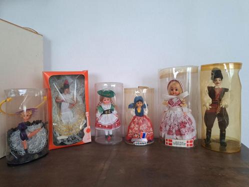 Vintage klederdracht poppen, Verzamelen, Poppen, Nieuw, Pop, Ophalen of Verzenden
