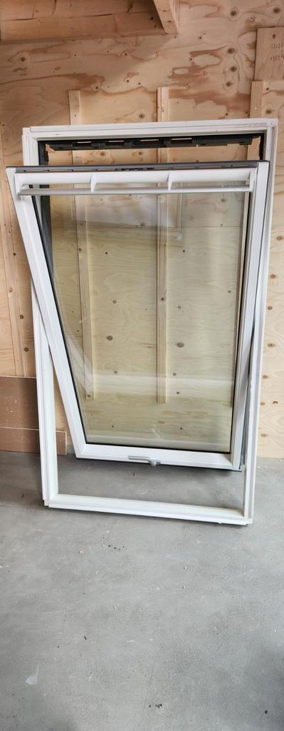 Bijna nieuw! VELUX dakraam GGL PK10 2070, Doe-het-zelf en Verbouw, Glas en Ramen, Zo goed als nieuw, Dakraam, 120 tot 160 cm, 80 tot 120 cm