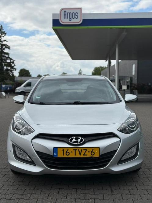 Hyundai i30 1.6 I Cvvt 5DR 2012 Grijs, Auto's, Hyundai, Particulier, i30, Benzine, Euro 5, A, Hatchback, Handgeschakeld, Origineel Nederlands