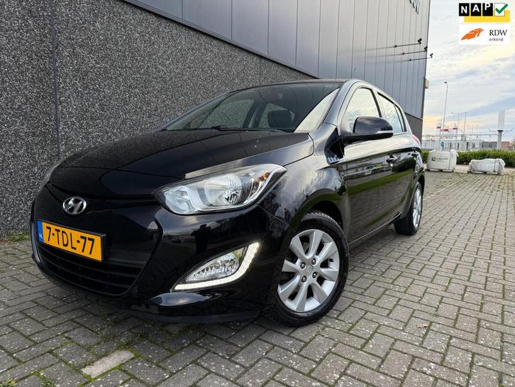Hyundai I20 1.2i i-Deal/Dealer onderh/Nieuwe APK en beurt!, Auto's, Hyundai, Bedrijf, Te koop, i20, ABS, Airbags, Airconditioning