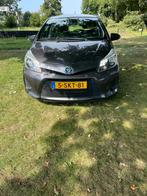Toyota Yaris 1.5 Full Hybrid CVT 5DR 2013 Grijs, Auto's, Toyota, 1497 cc, 74 pk, 48 €/maand, Te koop