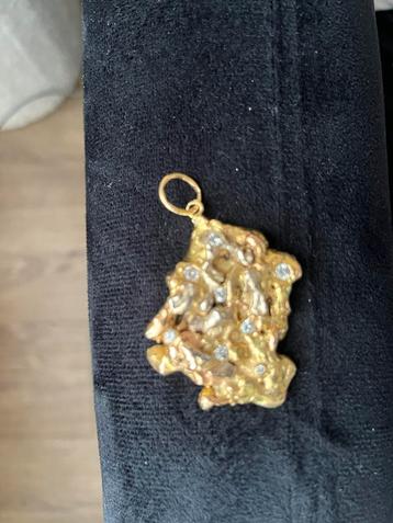 Gouden nugget beschikbaar voor biedingen