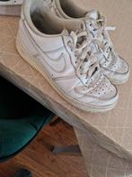 Nikes sneakers maar 40,5, Gedragen, Ophalen of Verzenden, Sneakers of Gympen